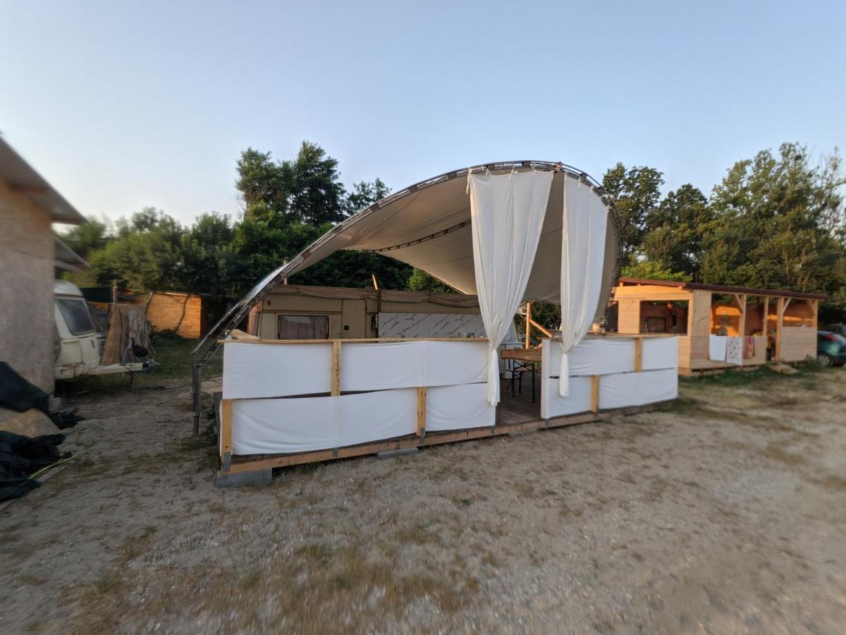 Sea Caravan On The Beach Kiten  Zewnętrze zdjęcie